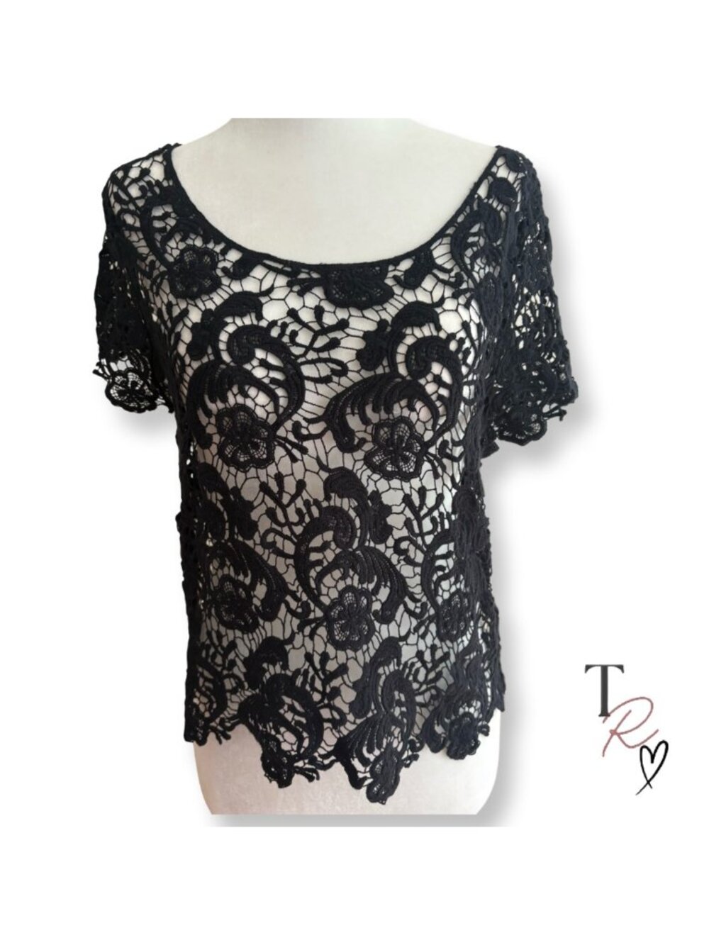 Black Boho Floral Lace Sheer Crochet Top Women’s Fits like a Petite Medium